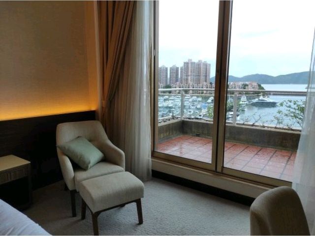 Golden staycation experience 