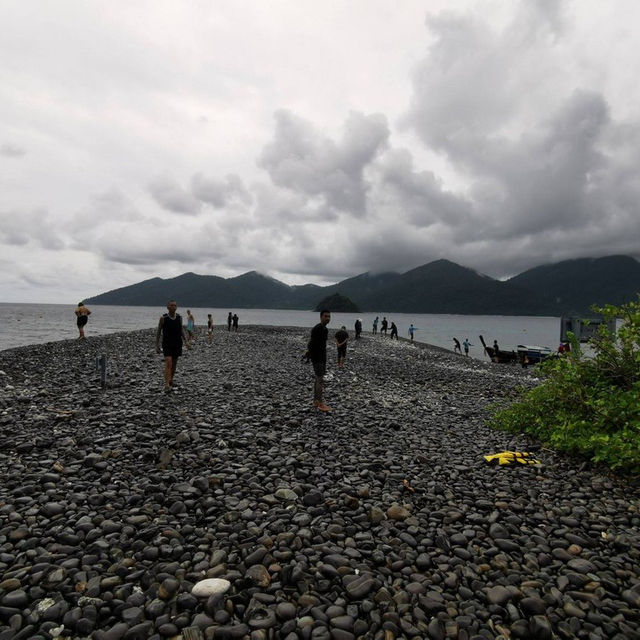 ชมความงามของหาดหิน unseen หลีเป๊ะ