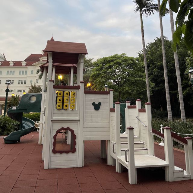 香港｜香港迪士尼樂園酒店濃厚聖誕氣氛🎄