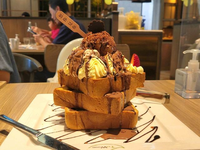 有氣質嘅茶木餐廳