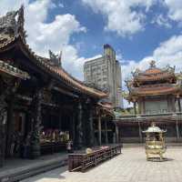 《台北》家喻戶曉的國定古蹟龍山寺！