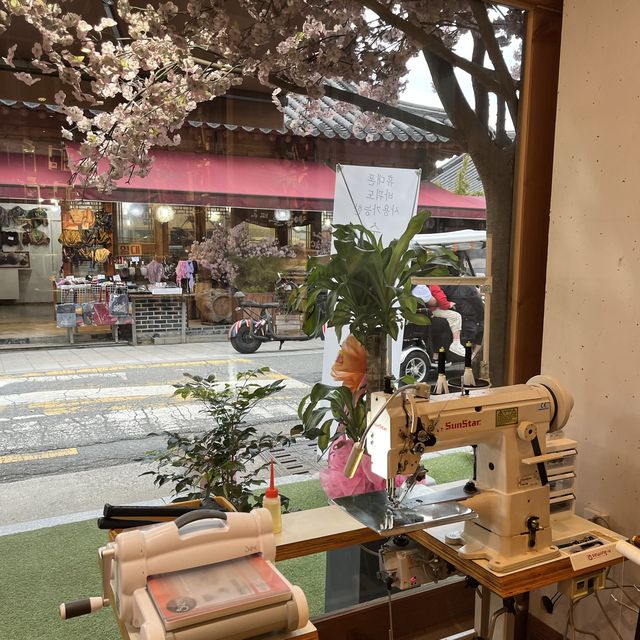 전주 한옥마을에 새로 오픈한 가죽공방 ”아마도“