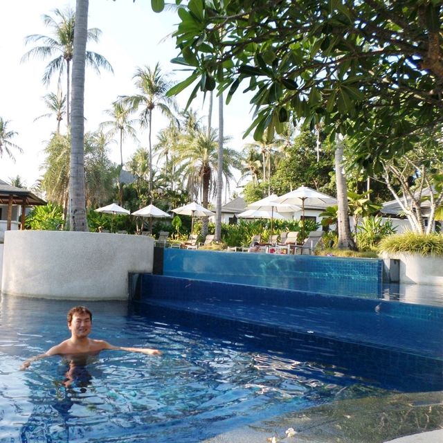 🏝푸켓 허니문 리조트 더라차-수영장
