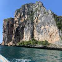 Phi Phi Islands are the “summit adventure”!