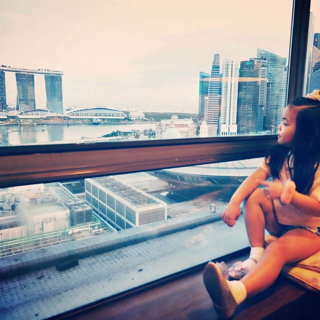 Great view of Singapore + Gold class service 