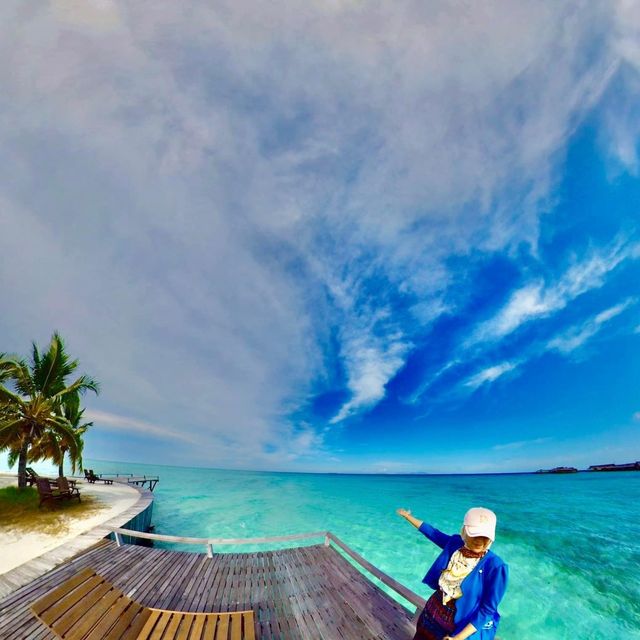 Blue Skies-Green Ocean-White Sandy Beach 🏝️ 