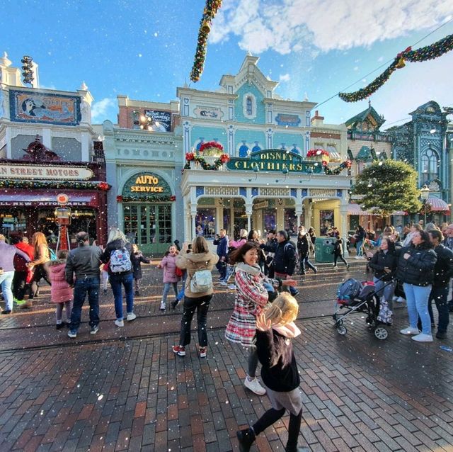 Disneyland Paris Guide