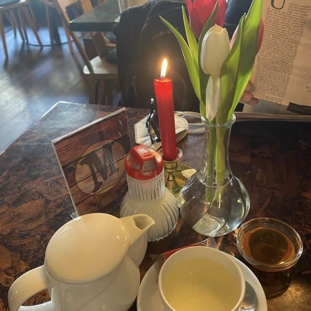 A Student Friendly and Cozy Café ❤️