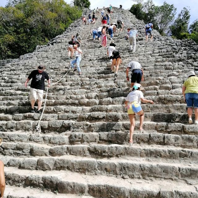 Climbing Coba's pyramid 