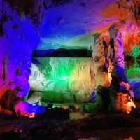 打卡陽春淩霄岩