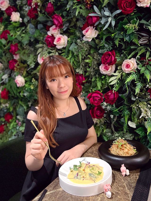 🌟中環格調玫瑰花牆西餐廳@woke