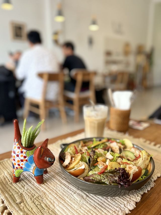 Boardgame and coffee at Downtime Bali!