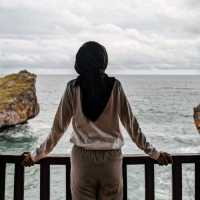 'Hidden' Kesirat Beach