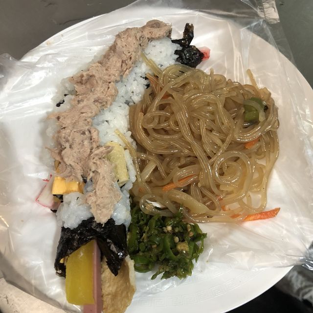 추운 날씨에 더 맛있는 음식이 가득한, 광장시장