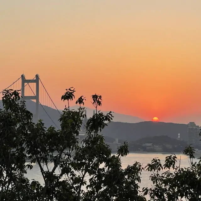 坐擁兩橋美景—青嶼幹線觀景台