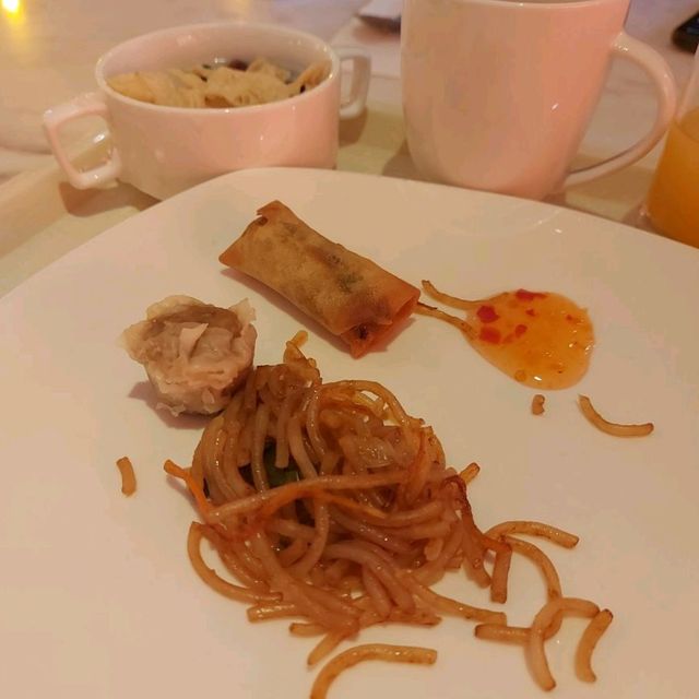 不過不失的三星級酒店自助早餐😊