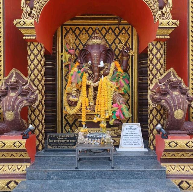 วัดเขากะโหลก ริมทะเลปราณบุรี จ.ประจวบคีรีขันธ์