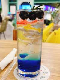台北松山狐獴餐廳｜Meerkat75 Café - 75度獴 ｜餐點豐富還能和狐獴一起玩