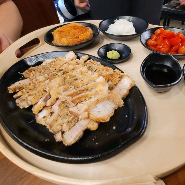 수육튀김이 특색있는 분위기좋은 술집 넋넋 | 트립닷컴 인천 [인천 용현동] 인하대역 수육튀김이 특색있는 분위기좋은 술집 넋넋 | 트립닷컴 인천 