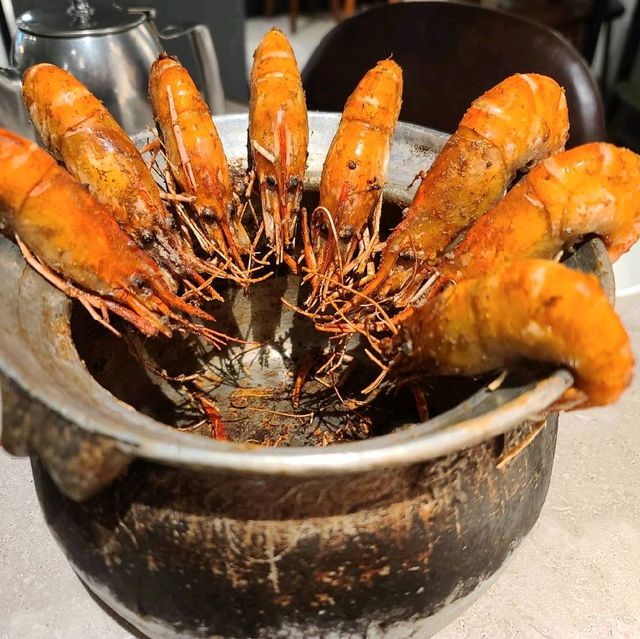 活蝦和熱炒都不錯吃的百家班活蝦料理😘