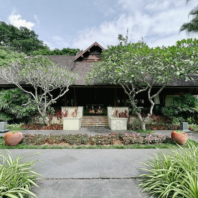 Four Season Resort - ที่พักสุดหรูท่ามกลางความสงบ