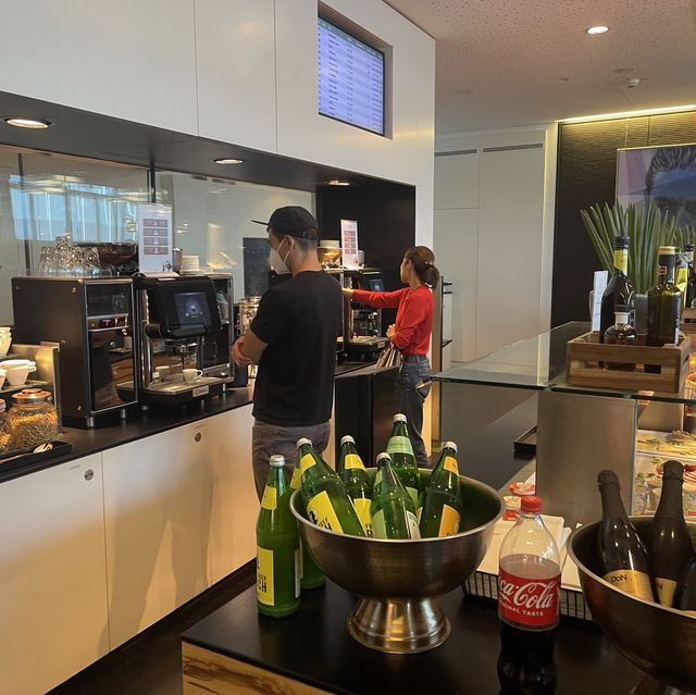 오스트리아🇦🇹빈 국제공항의 “스카이라운지”🛩