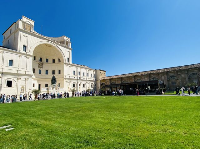 VATICAN MUSEUMS CLASSIC BUILDINGS