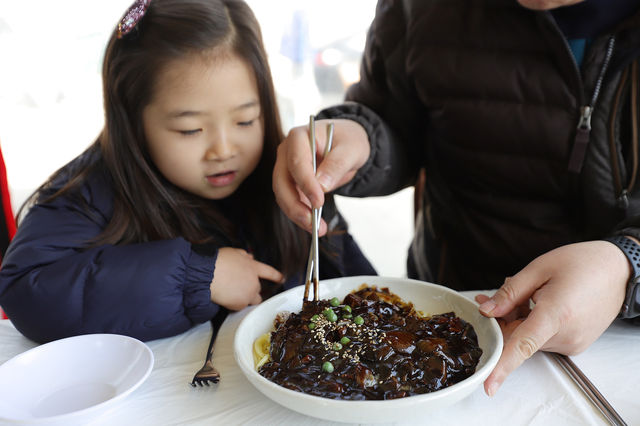 고성 최북단 짜장면집 동해반점