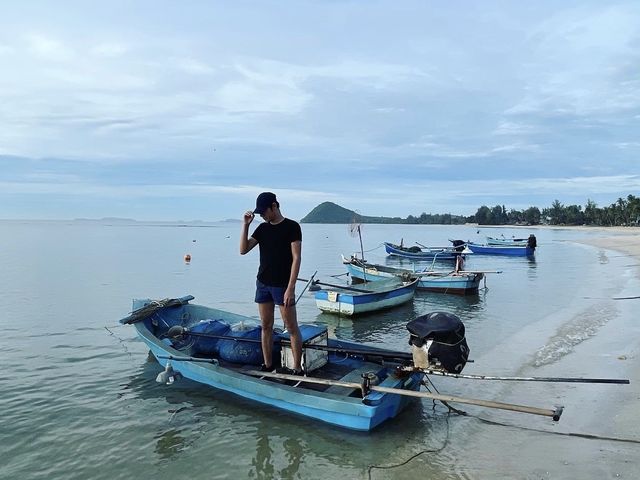 หาดทรายขาวทอดยาว ณ ทุ่งวัวแล่น ชุมพร