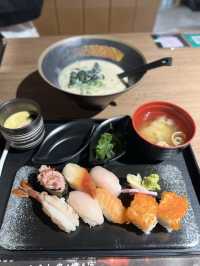 日式餐廳午市定食 