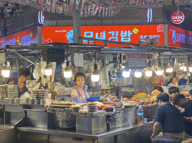 광장시장 육회 및 생간 천엽 맛집