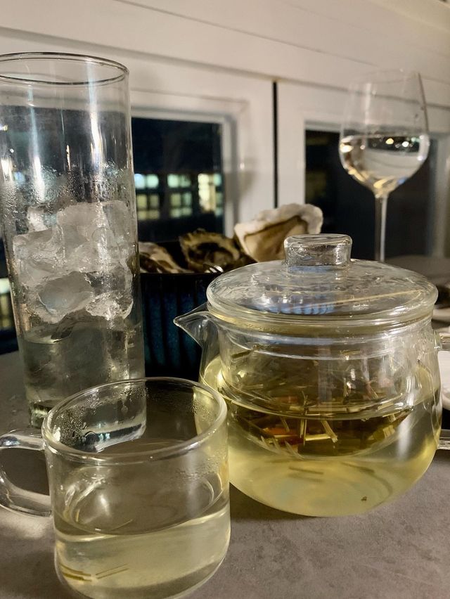 【 ✨ 中環超抵$8一隻生蠔🦪 有情調西班牙菜酒吧餐廳 慶生/紀念日一流🖤】