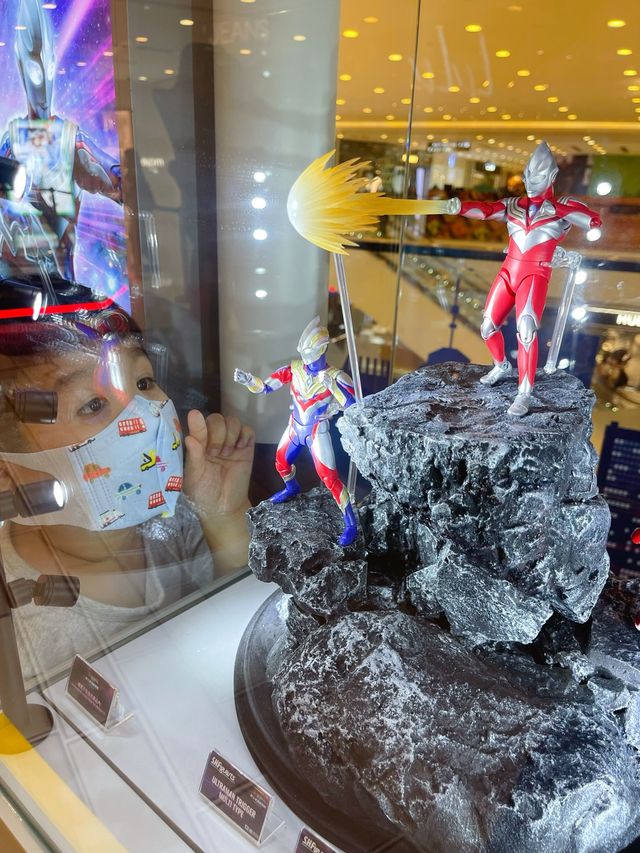 「超人之決戰海港」展覽