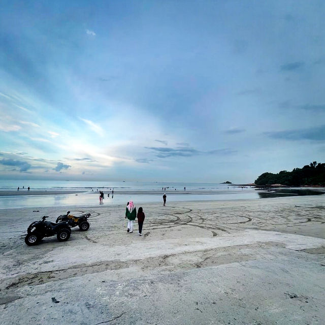 Pemandangan laut yang cantik
