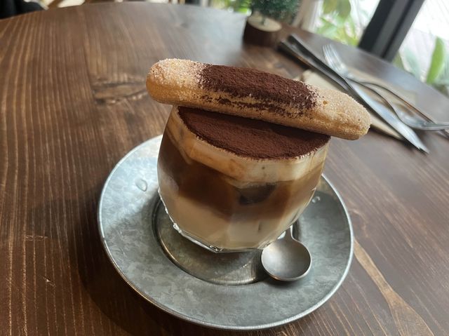 屋邨隱世Cafe｜屯門建生邨盤子工房