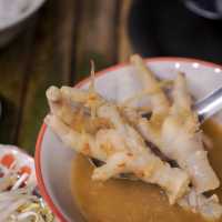 ร้านขนมจีนห้อยขาสะพานรัษฎา