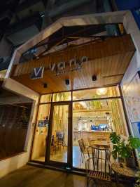 Vann Bangkok Cafe & Boutique House