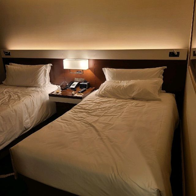 ヨット型の外観が目印、部屋からの眺望目の前が観覧車【ヨコハマ グランド インターコンチネンタル ホテル】🌟