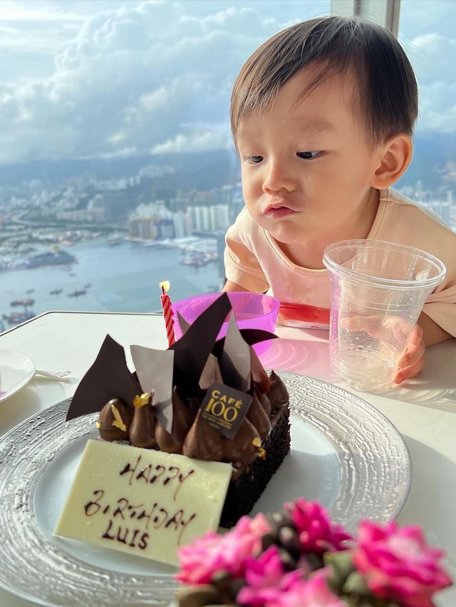 393米高空 親子高質慶祝生日 