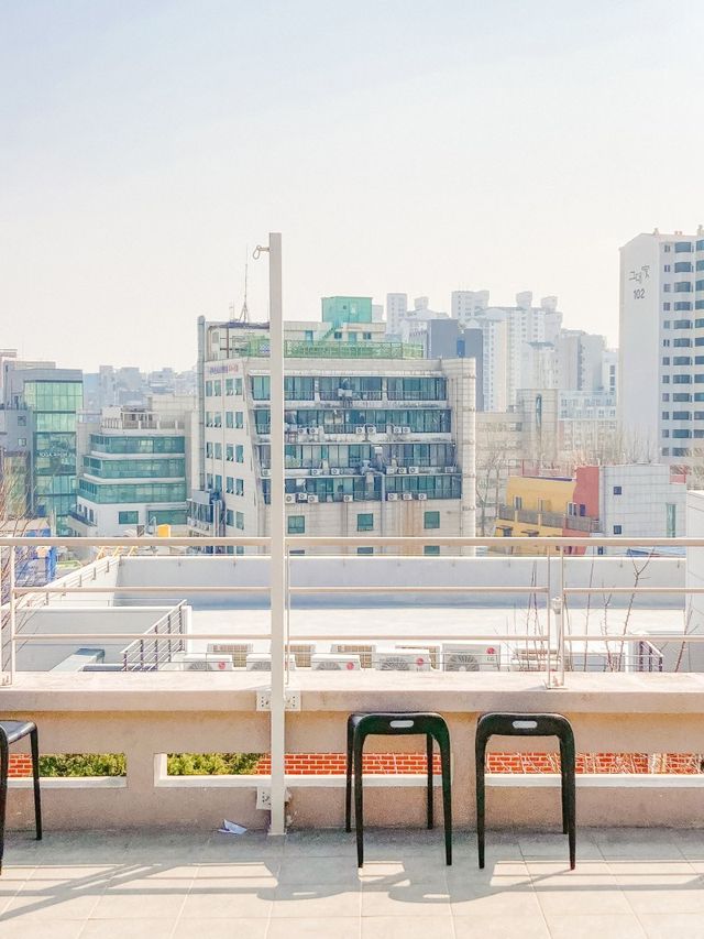 연희동을 한 눈에 내려다 보며 힐링할 수 있는 곳, 오디너리핏
