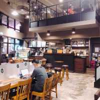 大又舒適✅☕️🫖STARBUCKS 星巴克 (台北圓環門市)