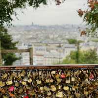 The Sinking House in Paris