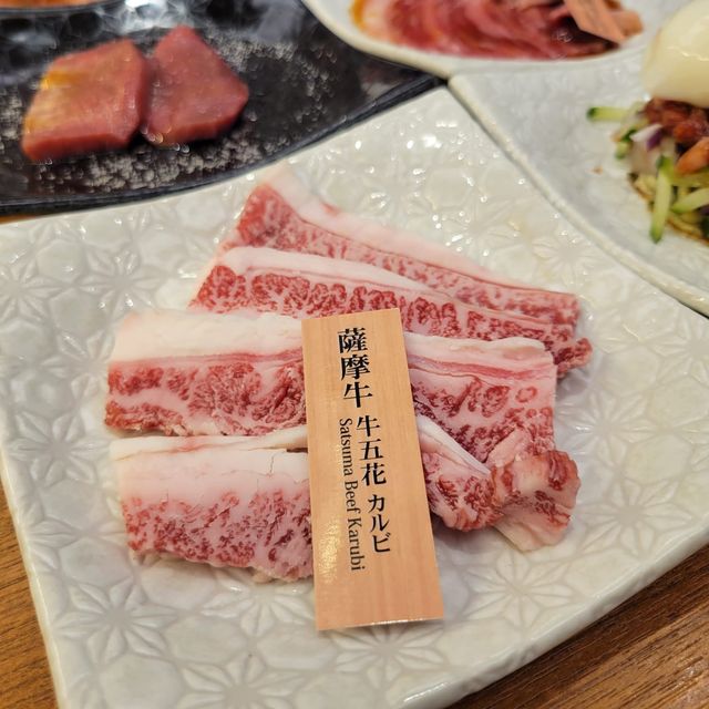A4薩摩黑毛和牛｜上村牧場