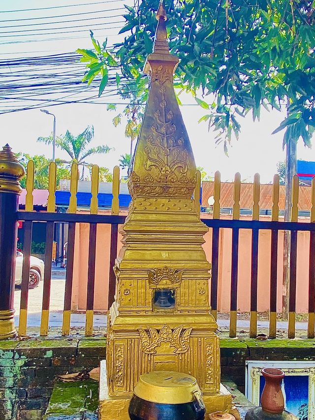 พระธาตุประจำปีเกิด 12 นักษัตร | วัดโลกโมฬี
