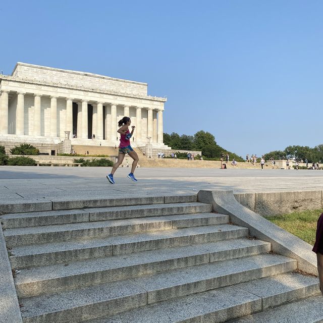 Visit the Lincoln Memorial in DC!