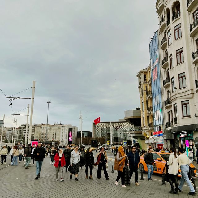 Taksim Square ย่าน Shopping ใจกลาง Istanbul 🇹🇷