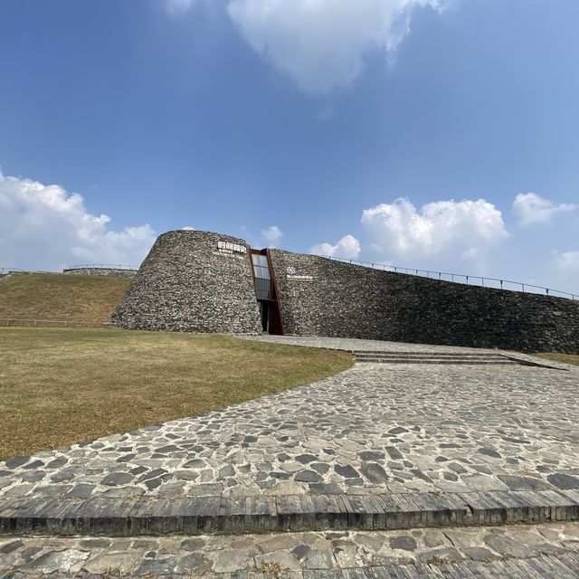 NASHAN GEOLOGICAL MUSEUM 