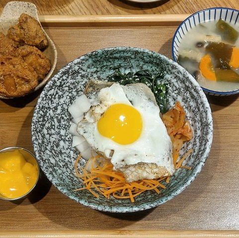 瀑布芝士炸雞定食