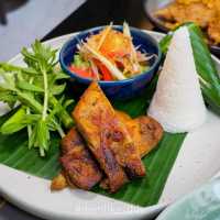 ร้านอาหารไทยสูตรคุณย่า