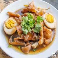 ร้านข้าวขาหมูเจ้าเด็ดเจ้าดังย่านนวมินทร์